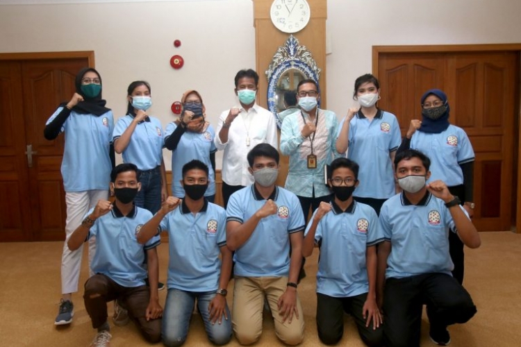 Dikunjungi Forum Informasi Remaja Rudi Berpesan Kembangkan Kreativitas