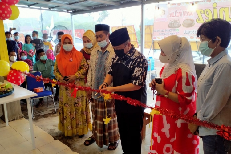 Resmi Dilaunching Maniez Bakery & Cake Sediakan Berbagai Varian Kue