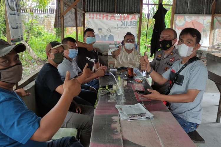 Kasi Humas Polres Asahan Silahturahmi dengan Wartawan