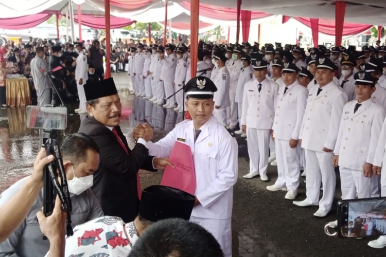 Bupati Bengkulu Utara Lantik 183 Kades Terpilih