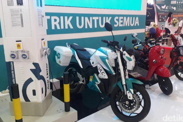 Motor dan Gerobak Listrik Mejeng di IDB Expo