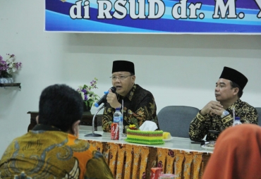 Motivasi Tenaga Medis Tangani Corona Gubernur Rohidin Perhatikan Keselamatan Kerja