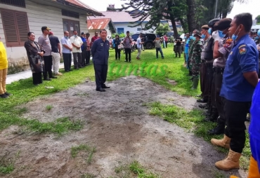Tim Gustu Karo Lakukan Gelar Pasukan Penyemprotan Disinfektan