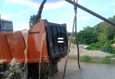 Galian C Pengambilan Pasir Sungai Bilah Diduga Belum Kantongi Izin