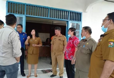 Kadinkes Karo : PDP Reaktif Rapid Test Dirujuk ke Medan