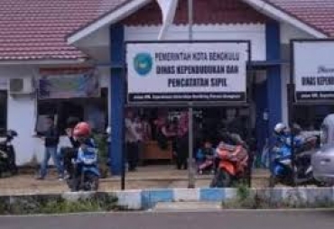 Pelayanan Melamban Akibat Corona Disdukcapil Minta Pengertian Masyarakat