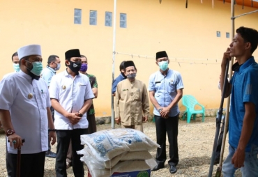 Pemkot Salurkan Bantuan untuk Warga yang Tercecer dari Pendataan