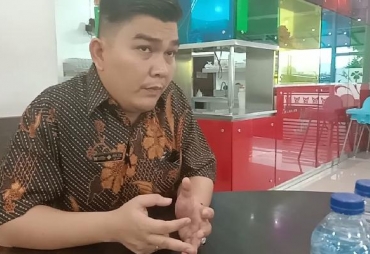 Makan di RM Sederhana Pemilik Berlakukan Peraturan Ketat Protokol Kesehatan Covid-19