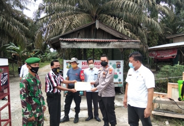 Upika Tapung Hulu Kunjungi Relawan Desa Tanggap Covid-19