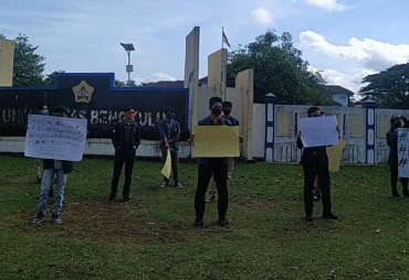 Gelar Aksi Mahasiswa UNIB Minta Pemerataan Penurunan UKT