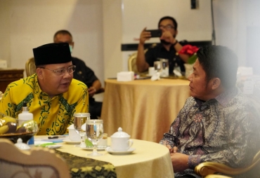 Bahas Penguatan Konektivitas Gubernur Rohidin dan Gubernur Herman Komitmen Dorong Kontribusi Perekonomian