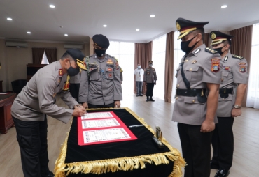 Kapolda Pimpin Sertijab Kabid TIK Polda Kepri