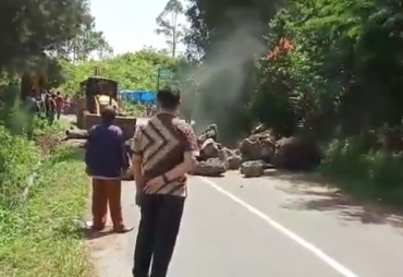 Polisi Usut Pelaku Pemblokadean Jalan Air Terjun Sipiso-piso