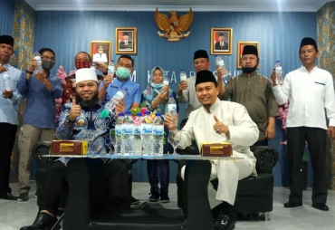 Air Minum Dalam Kemasan Gagasan PDAM Dilaunching