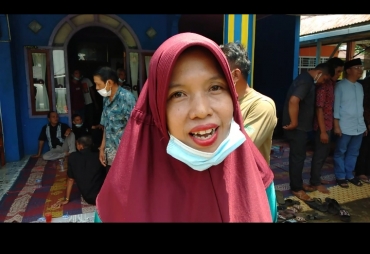 Emak-emak Dusun Curup : Doa dan Dukungan Kami Untuk Pak Rohidin, Pemimpin yang Tidak Pilih Kasih