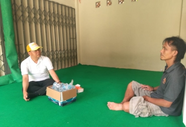 Rohidin Silaturrahmi ke Rumah Tokoh Pemuda Sumber Makmur