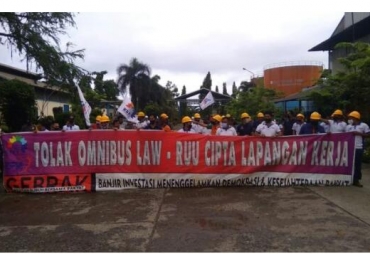 Polsek Mukomuko Selatan Amankan Aksi Tolak Omnibus Law-Cipta Lapangan Kerja