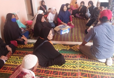 Di sela Kampanye Rosjonsyah Sempatkan Melayat ke Desa Pandan