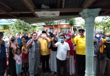 Pilih Rohidin-Rosjonsyah Ibu-ibu Gunung Ayu dan Padang Niur : Mereka Mampu Perkuat Peran Perempuan Dalam Pembangunan 
