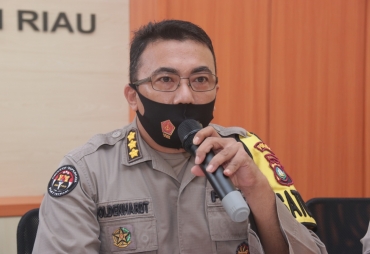 4 Personil Jajaran Polda Kepri Dimutasi