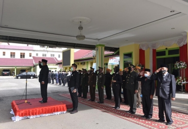Walikota Padangsidimpuan Pimpin Upacara Peringatan Hari Pahlawan