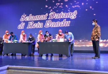 Walikota Sidimpuan Terima Aset Negara dari Kementerian ESDM