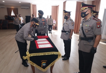 Tiga Pejabat Polda Kepri Dimutasi