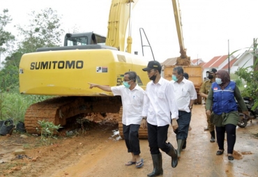 Amsakar Kembali Tinjau Dampak Bencana dan Salurkan Bantuan