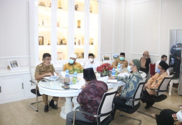 Walikota dan Wawali Optimis PT BPRS Fadhilah Berkembang dan Maju