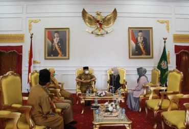 Dapatkan Tawaran Kerjasama dari Garuda Gubernur Rohidin Kaji Kemudahan Ekspor Komoditi Lewat Kargo Udara