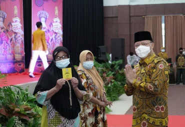 Resmi Dilaunching oleh Menkes RI Kartu Bengkulu Sejahtera Ala Rohidin-Rosjonsyah Akan Disebar ke 33.743 Penerima