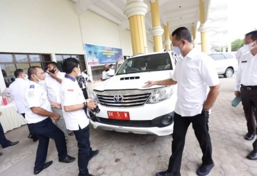Wagub Sumut Minta Tertibkan Kendaraan Berplat Merah