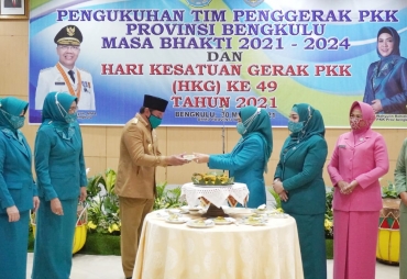 Wagub Rosjonsyah Kukuhkan TP PKK Provinsi Bengkulu