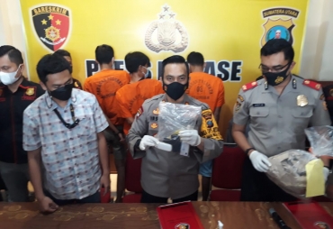 Wakapolrestabes Medan : Kanit Reskrim Polsek Patumbak Pimpin Penangkapan 3 Orang Pengedar