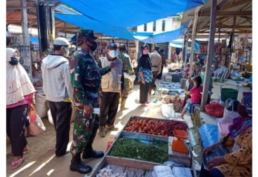 Danpos Koramil 427-04 Bahuga Patroli ke Pasar