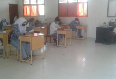  Prokes Covid-19 95 Siswa SMAN 1 Jeunieb Jalani UAS