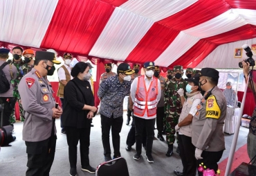 Cegah Covid-19, Panglima TNI dan Kapolri Tinjau Pos Merak-Bakauheni 
