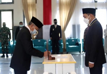 Bupati Pakpak Bharat Ambil Sumpah Dan Janji Jabatan 331 ASN