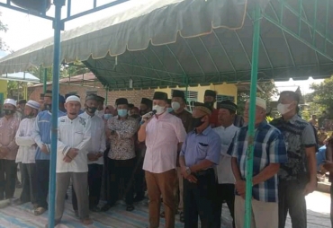 Bupati Batu Bara Melayat Ke Rumah Duka Almarhum Kades Tanah Tinggi