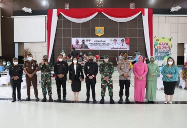 Bupati Pakpak Barat Bersama Forkopimda Tinjau Pelaksanaan Vaksinasi Massal