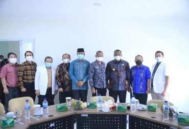 Pj Bupati Labuhanbatu dan Gugus Tugas Tinjau Ruang Isolasi Covid-19