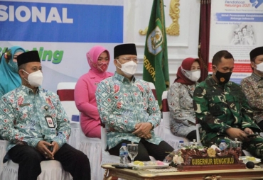 Gubernur Rohidin Tekankan Peran Penting Keluarga Sikapi Covid-19