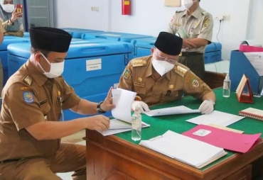 Sikapi Stok Vaksin Gubernur Rohidin Bagi Penggunaan Prioritas