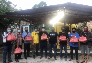 Wartawan FWP Dapat Bantuan Sembako Dari Kabareskrim Polri