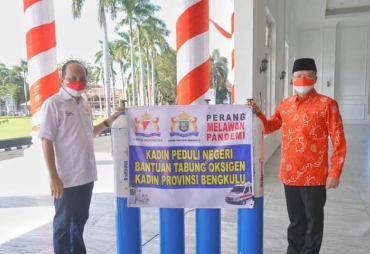 Dapat Bantuan Tabung Oksigen dari Kadin Gubernur Rohidin Minta Didistribusikan Segera