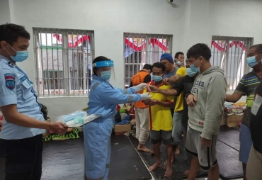 Jaga Imunitas Warga Binaan Rutan Kabanjahe Bagikan Multivitamin