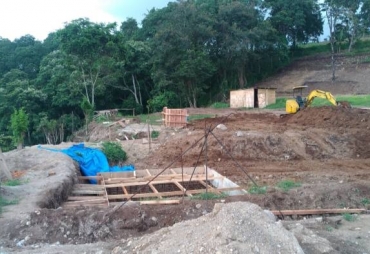 Proyek Pembangunan Jembatan Gantung KemenPUPR di Karo Jalan Ditempat