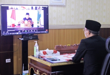 Gubernur Rohidin Ikuti Rapat Paripurna Penandatanganan KUA-PPAS