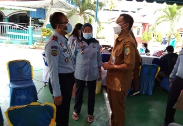 Warga Binaan Lapas Kelas II Labuhan Ruku Lakukan Verifikasi NIK