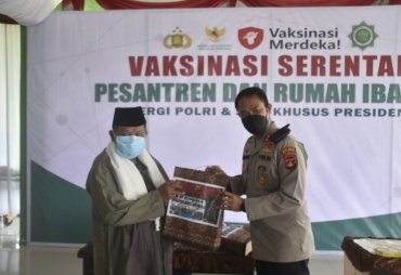 Kapolres Muba Hadiri Vaksinasi di Gedung MCW NU Sungai Lilin